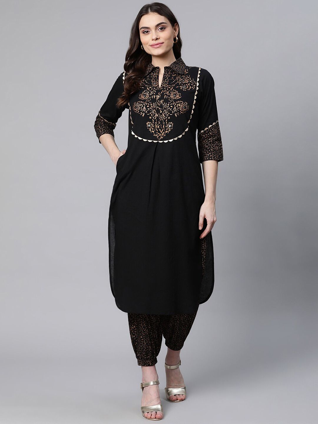 Ahalyaa Women Black Floral Pleated Pure Cotton Kurti with Trousers Price in India