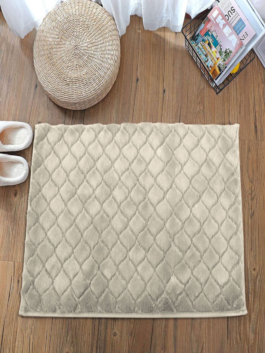 LUXEHOME INTERNATIONAL Beige Solid 1000 GSM Bath Rugs Price in India