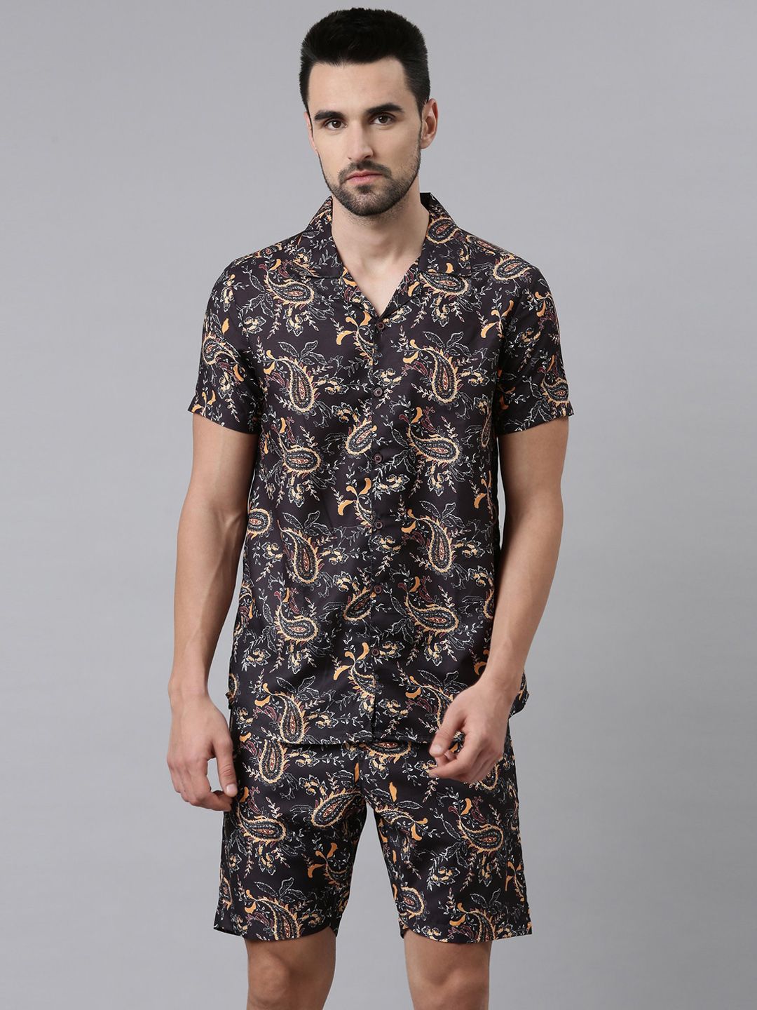 Bushirt Men Black & Orange Printed Night suit