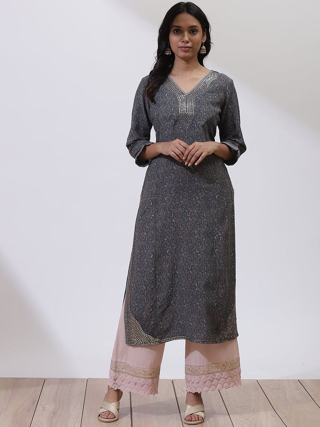 Lakshita Women Green Ethnic Motifs Embroidered Flared Sleeves Thread Work Kurta Price in India