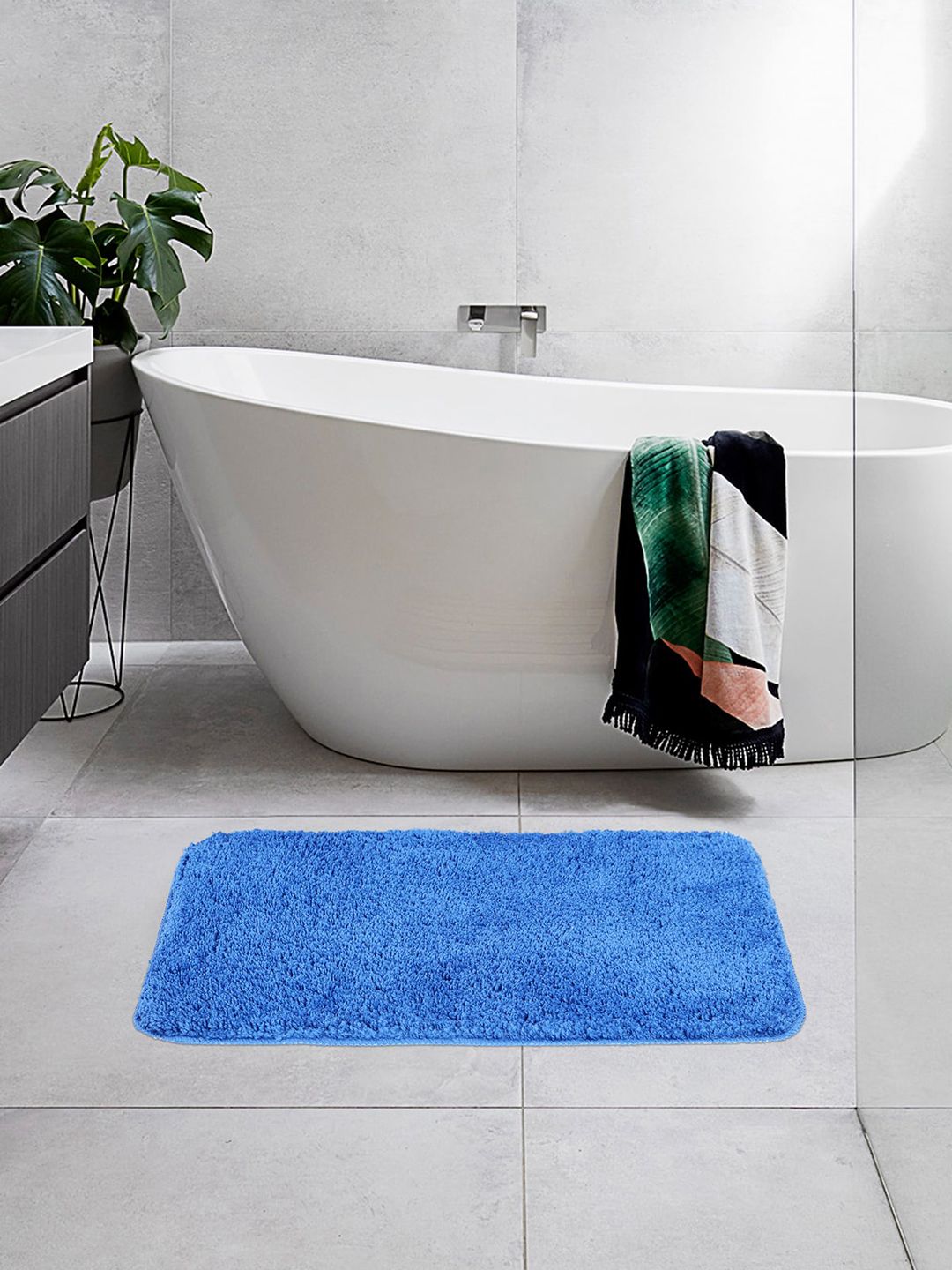 OBSESSIONS Blue Solid 1300 GSM Bath Rugs Price in India