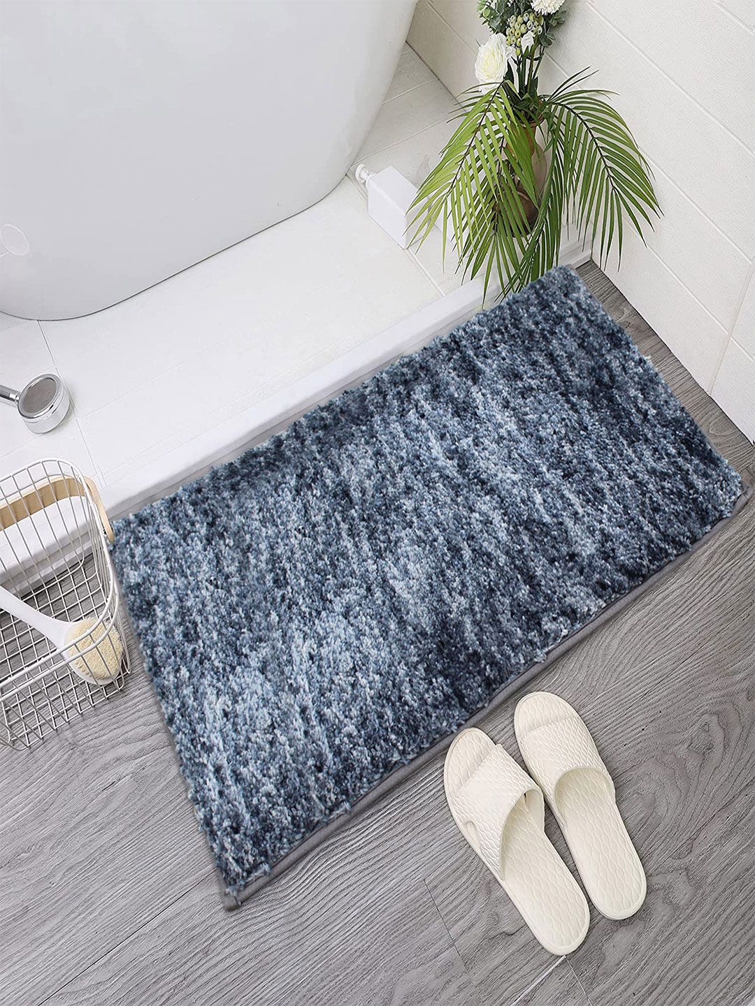 LUXEHOME INTERNATIONAL Grey Solid 1850 GSM Anti-Skid Bath Rug Price in India