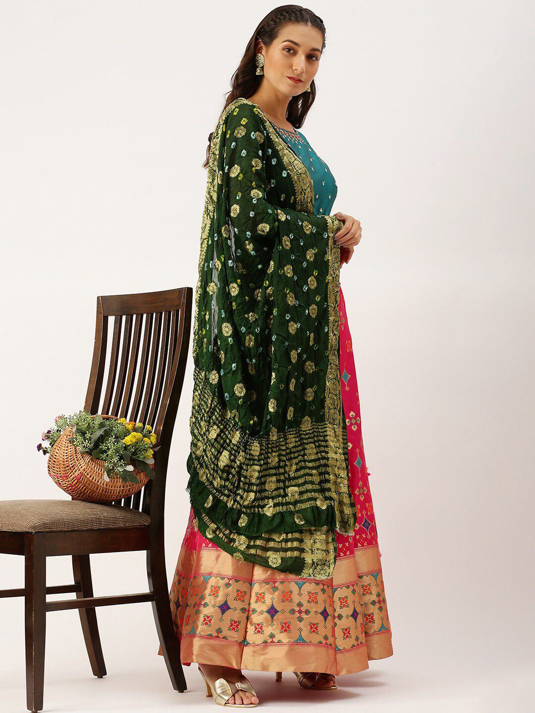 Sanwara Green & Gold-Toned Woven Design Pure Silk Dupatta with Zari Price in India