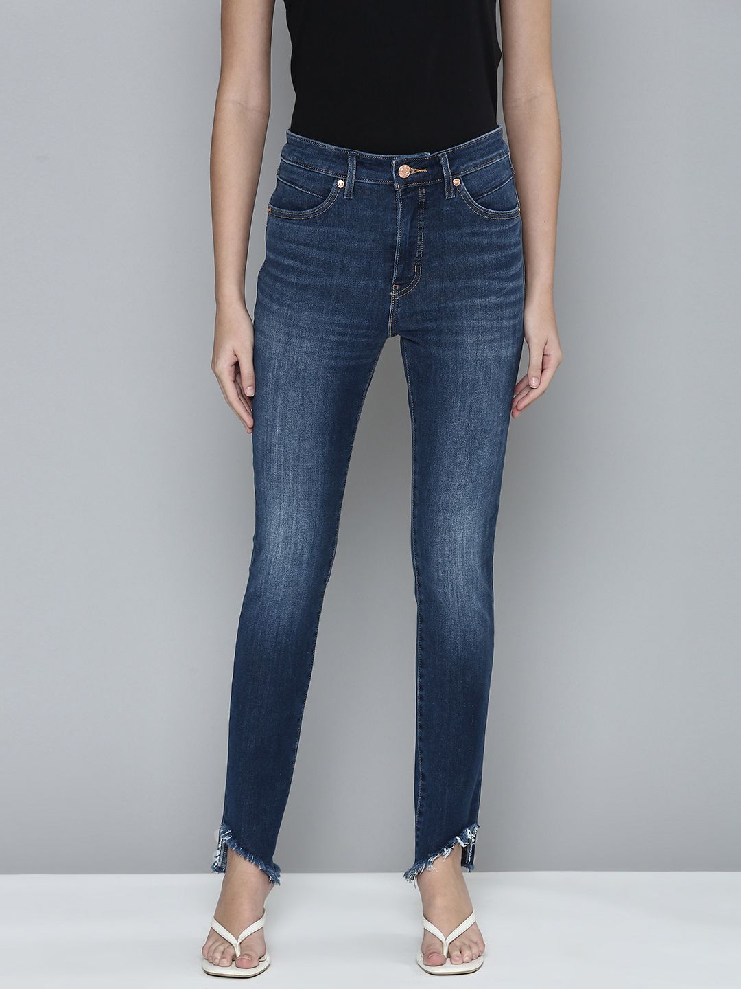 Levis Women Blue Skinny Fit High-Rise Light Fade Stretchable Jeans With Frayed Hem Price in India