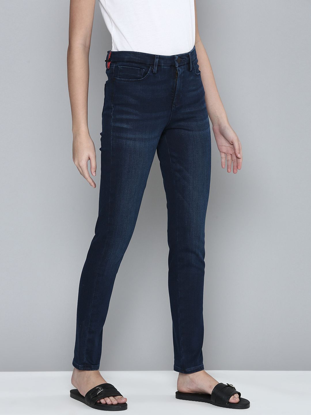 Levis Women Navy Blue Skinny Fit High-Rise Light Fade Stretchable Casual Jeans Price in India