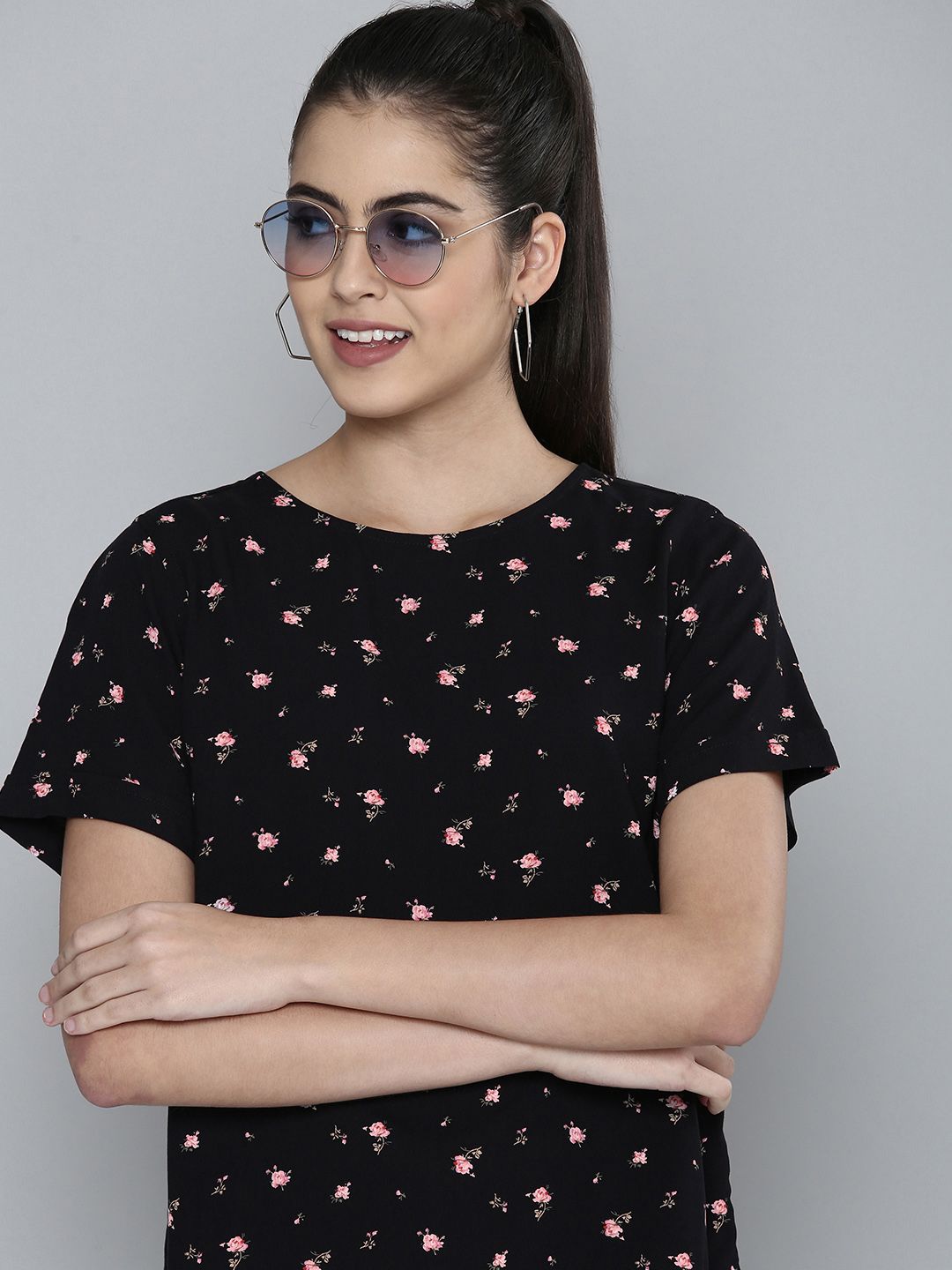 Levis Women Black & Pink Floral Printed Top