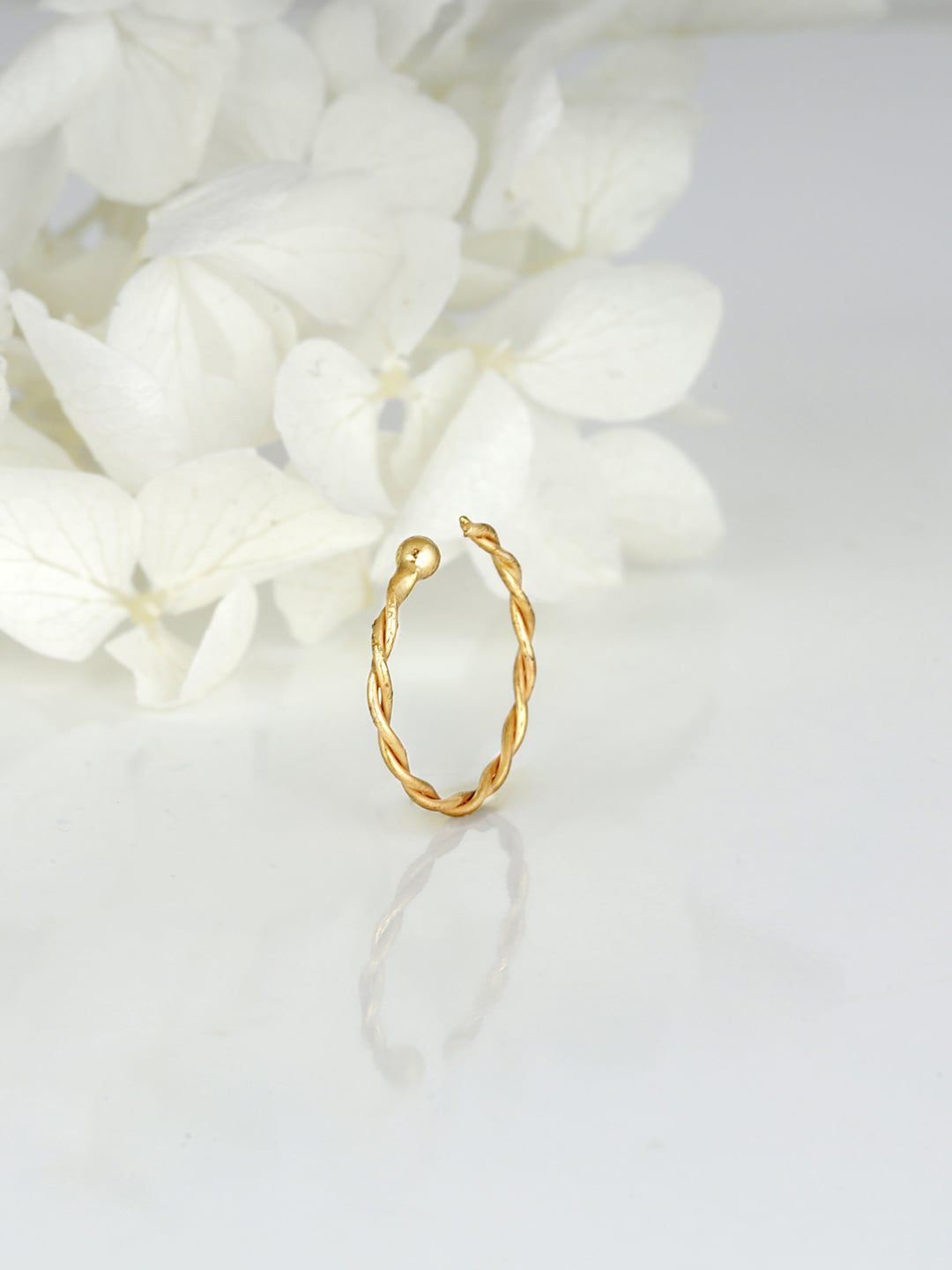 GIVA GIVA Gold-Plated Twisted Nose Ring