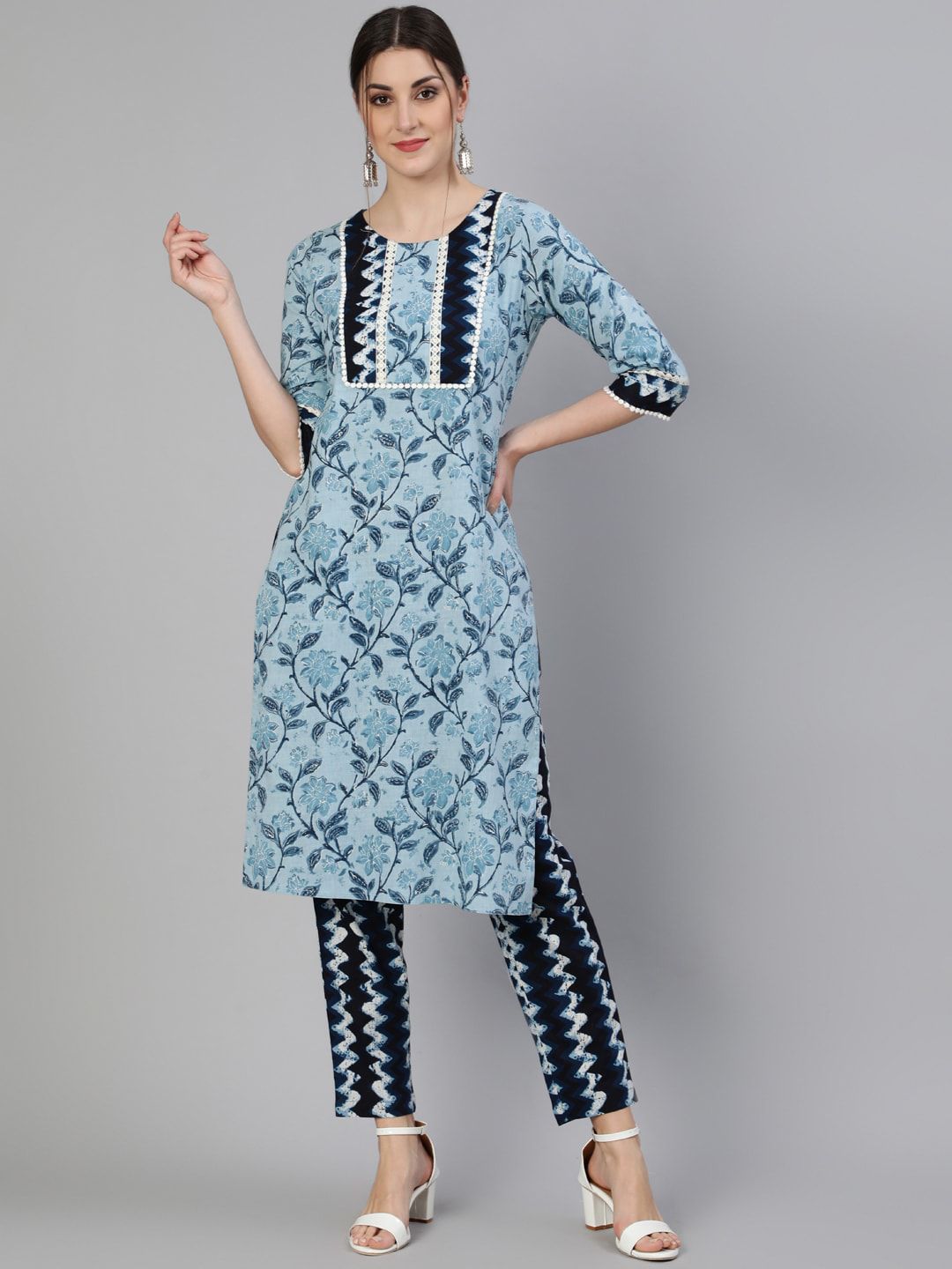 Jaipur Kurti Women Blue Printed Panelled Pure Cotton Kurti with Trousers Price in India