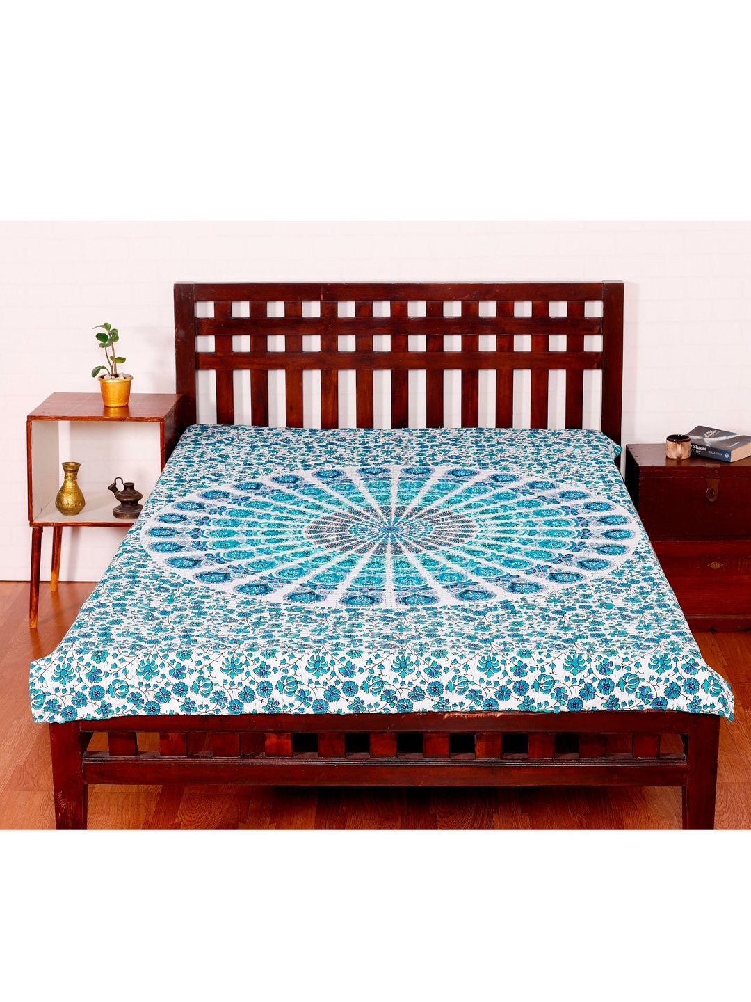 HANDICRAFT PALACE White & Turquoise Blue Printed Quilted Cotton Single Bed Cover Price in India