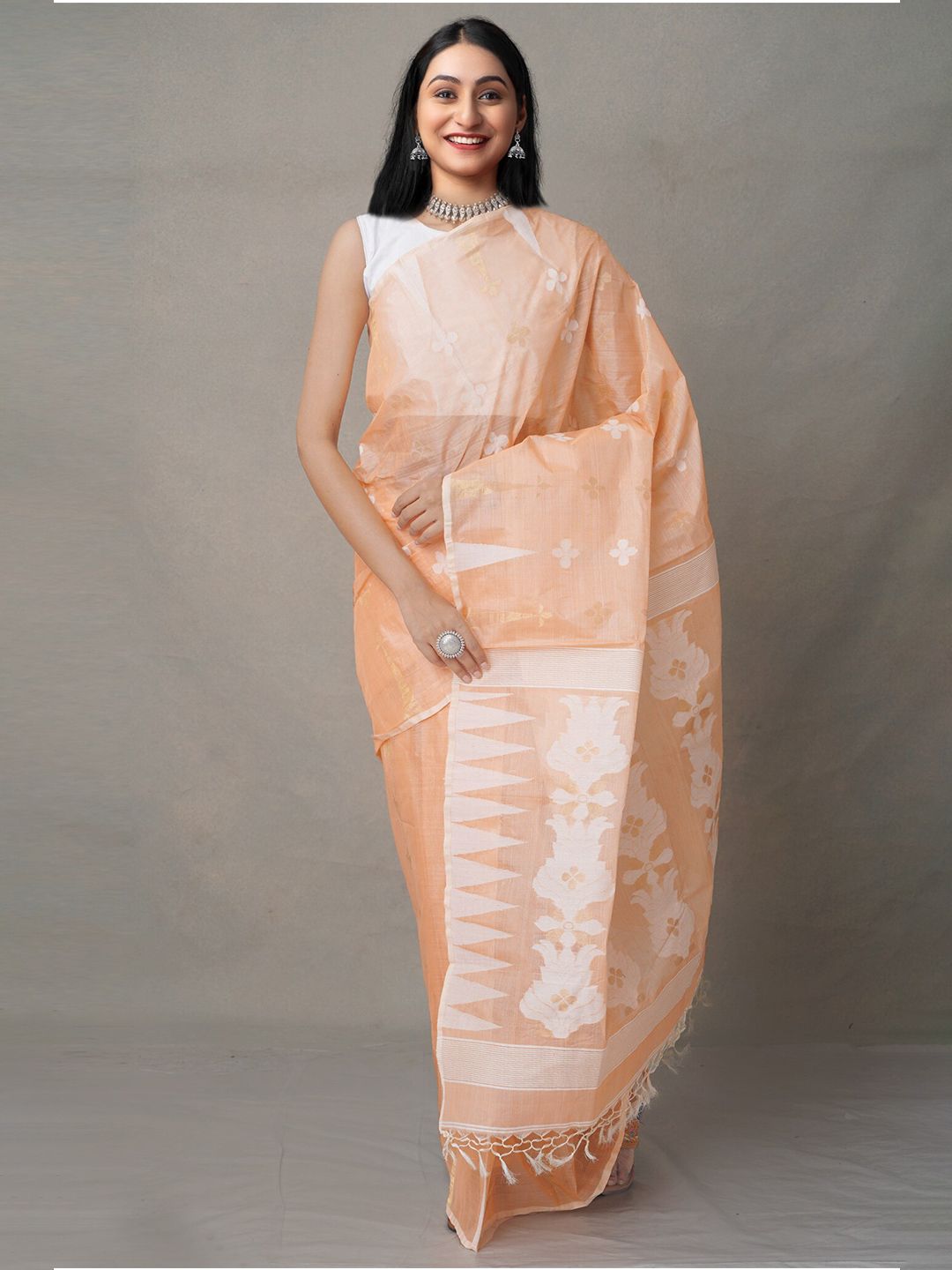 Unnati Silks Pink & White Ethnic Motifs Silk Cotton Jamdani Saree Price in India