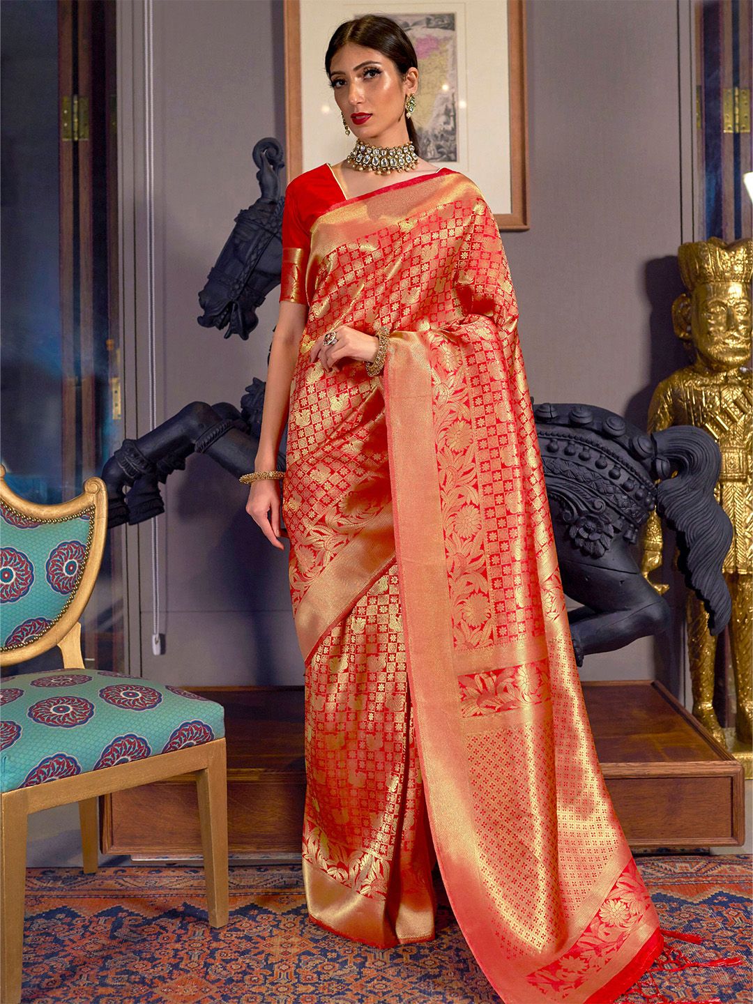 Mitera Red & Gold-Toned Woven Design Zari Silk Blend Banarasi Saree