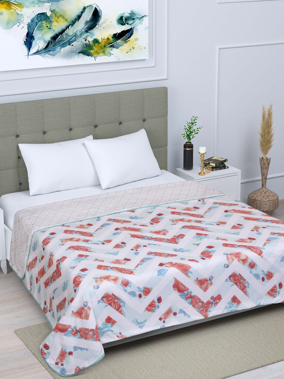 ROMEE White & Red Floral Printed  AC Room 300 GSM Double Bed Cotton  Dohar Price in India