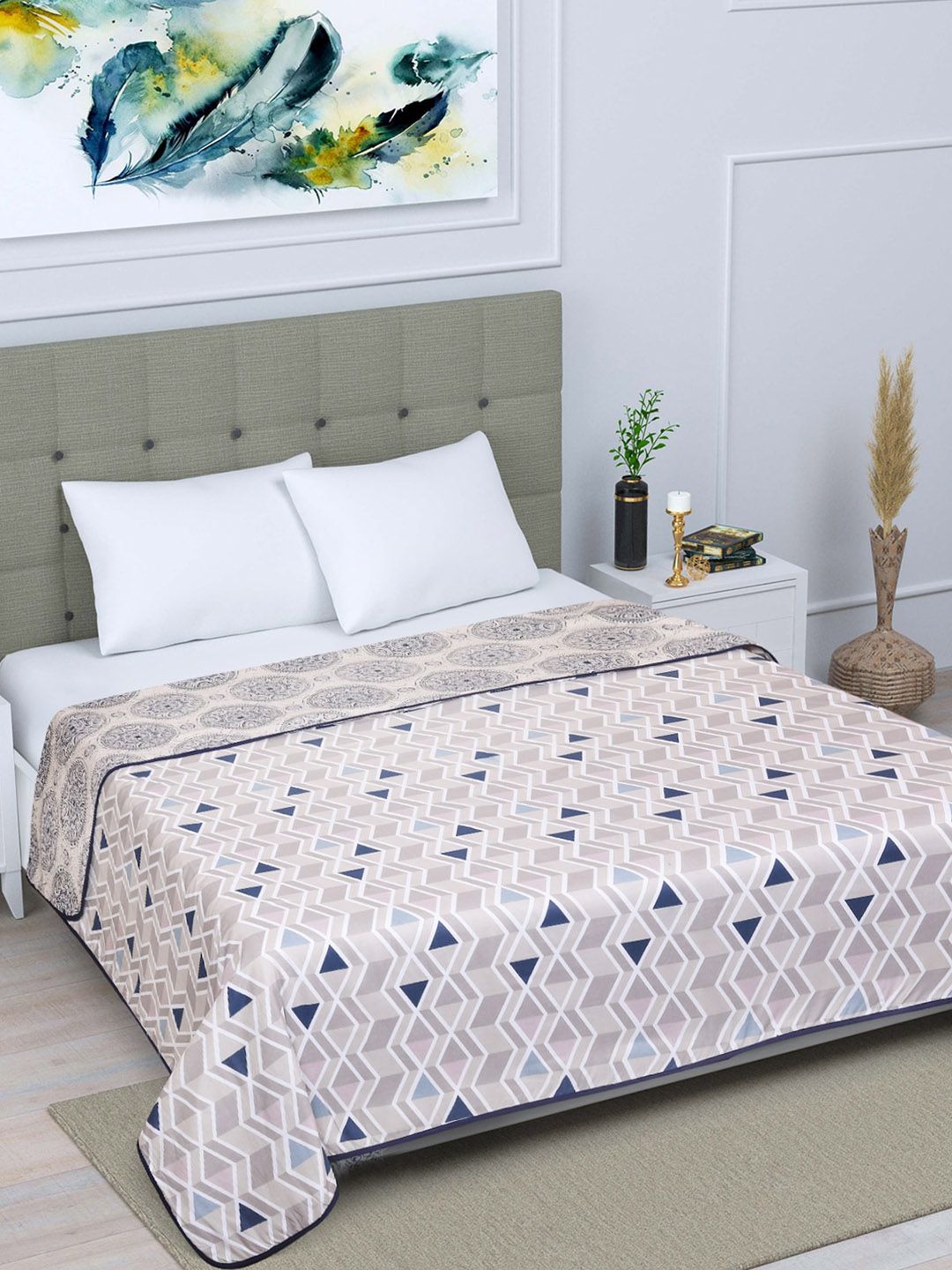 ROMEE Beige&White Geometric, Mandala Printed  AC Room 300 GSM Double Bed Reversilbe Dohar Price in India