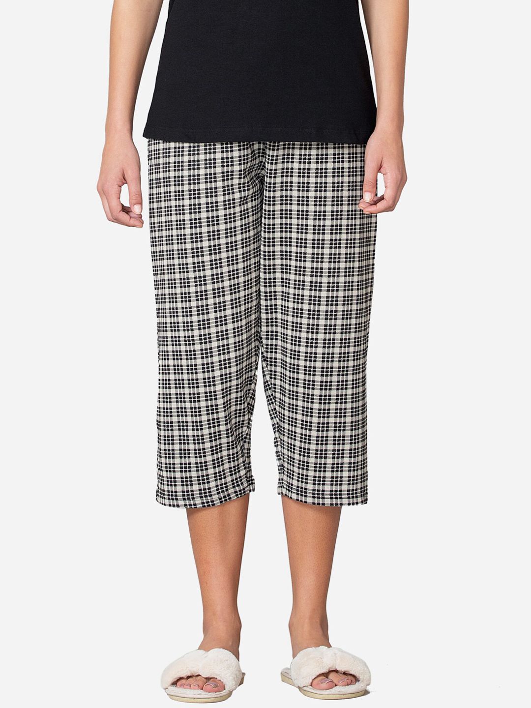 VStar Women Grey Checked Lounge Pants Price in India
