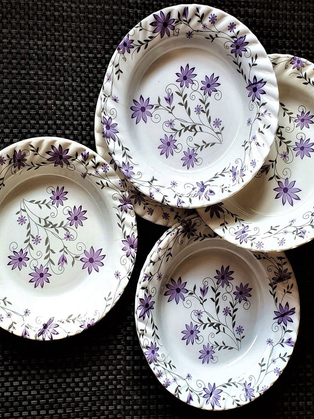 Gallery99 White & Purple 6 Pieces Printed Melamine Glossy Quarter Plates Price in India