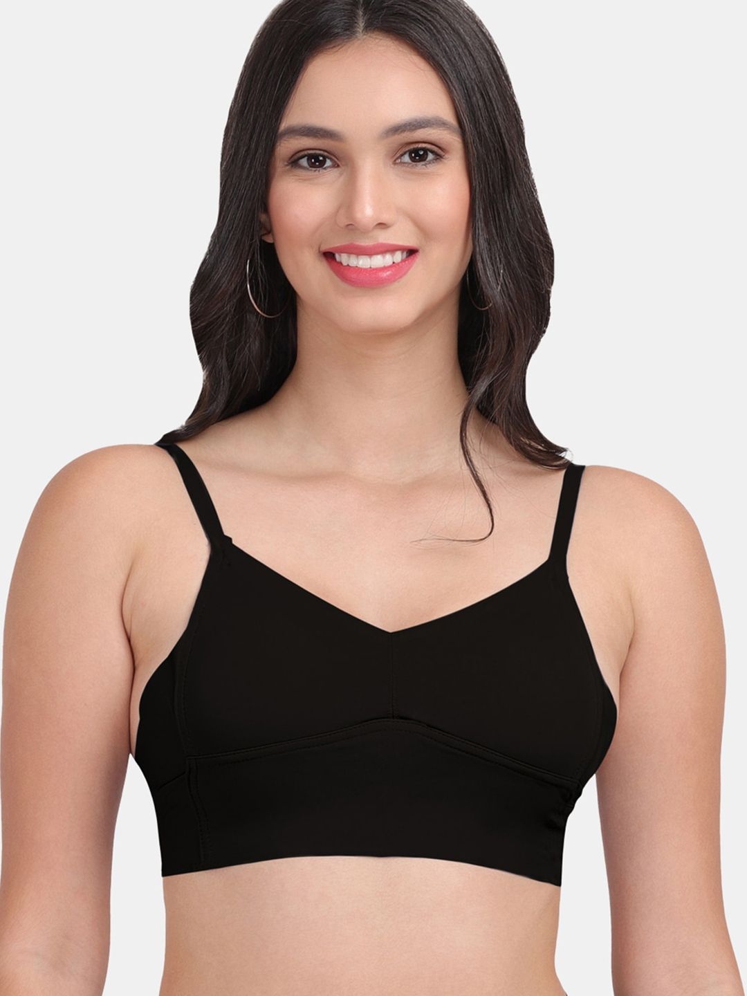 Amour Secret Black Lightly Padded Seamless Non-Wired Workout Bra Price in India