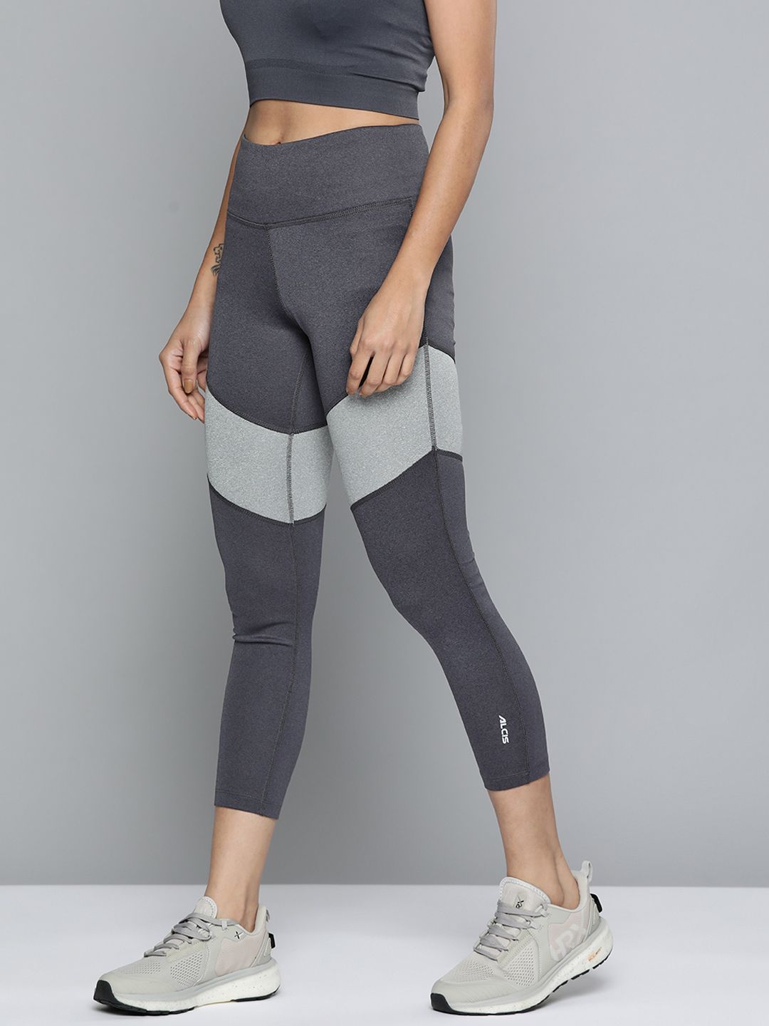 Alcis Women Charcoal Grey Colourblocked Cropped Sport Tights Price in India