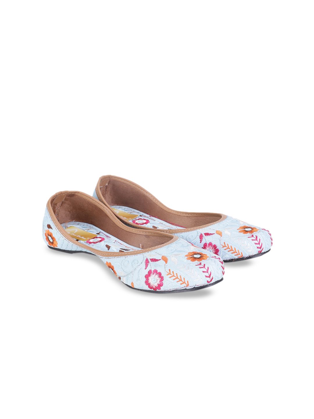 The Desi Dulhan Women White Printed Leather Ethnic Bows Flats Price in India