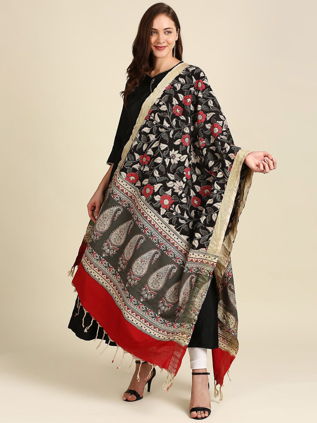 Dupatta Bazaar Black & Red Dyed Pure Cotton Kalamkari Dupatta Price in India