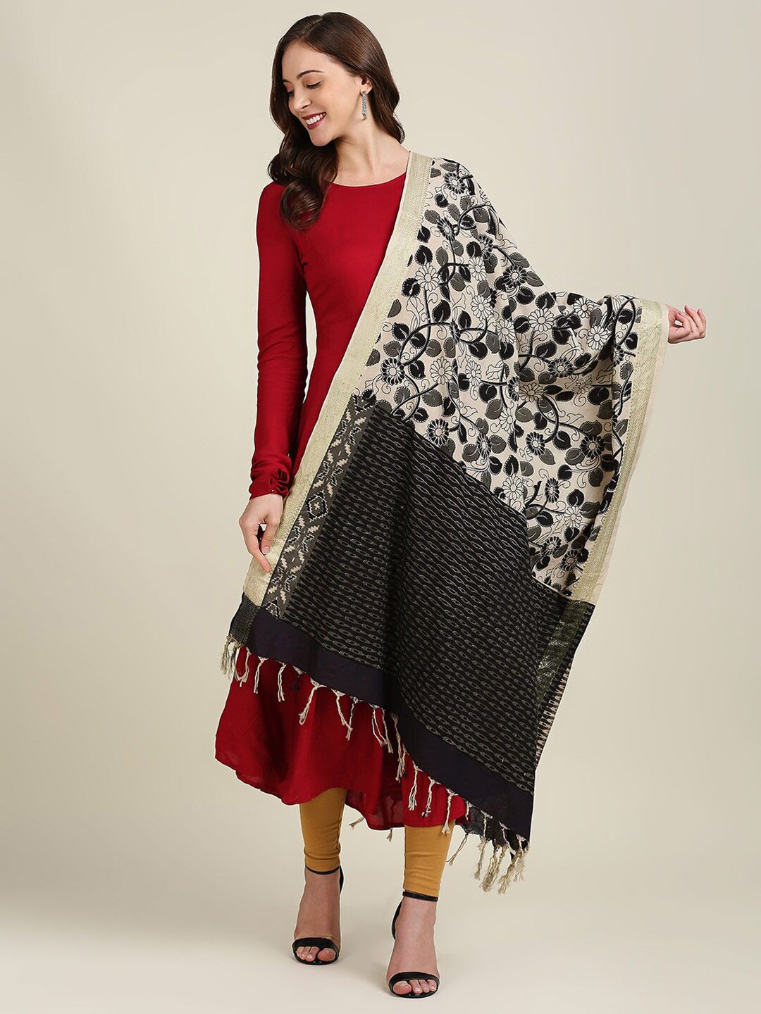 Dupatta Bazaar Beige & Black Printed Pure Cotton Kalamkari Dupatta Price in India