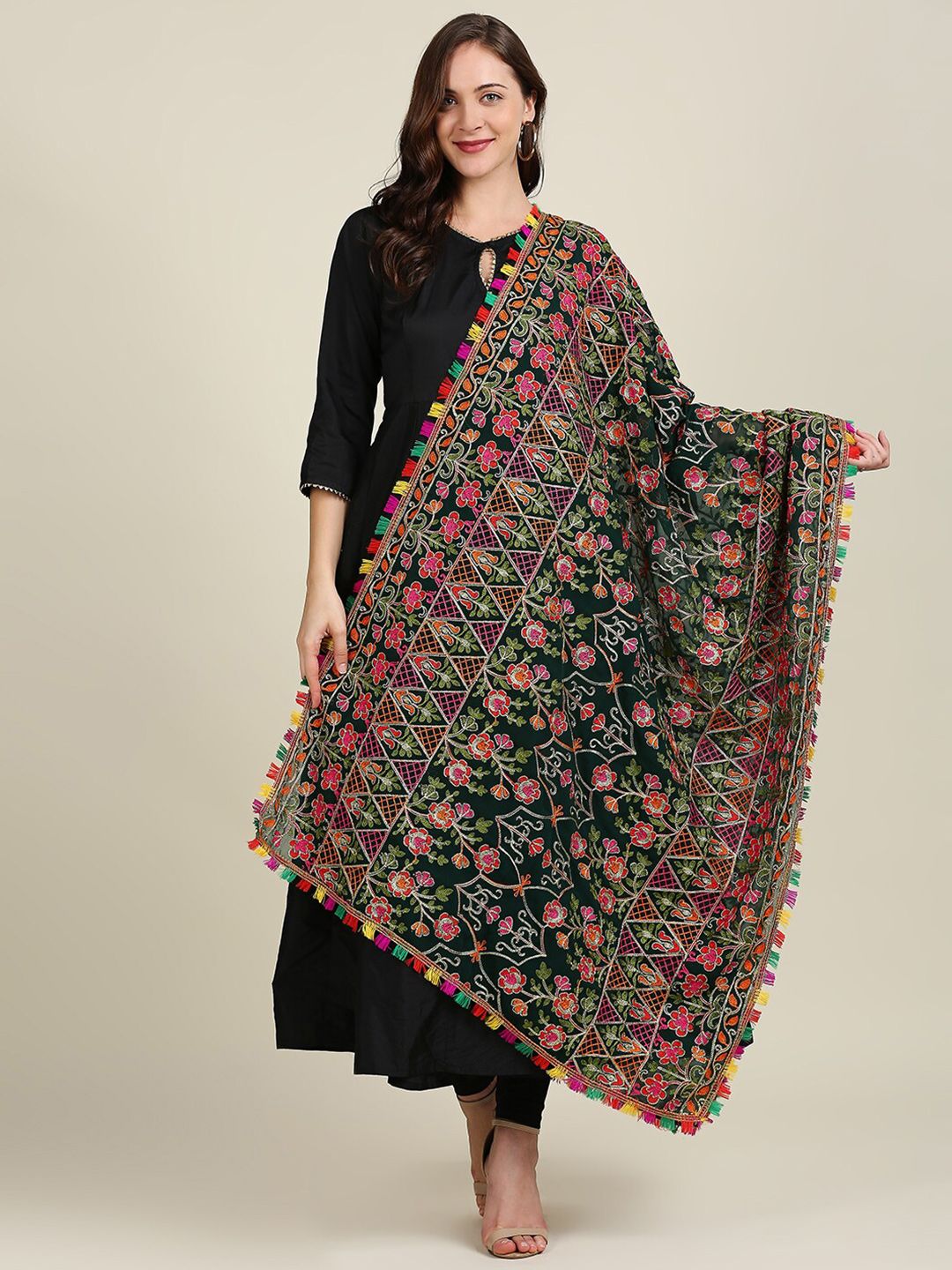 Dupatta Bazaar Green & Black Embroidered Dupatta with Thread Work