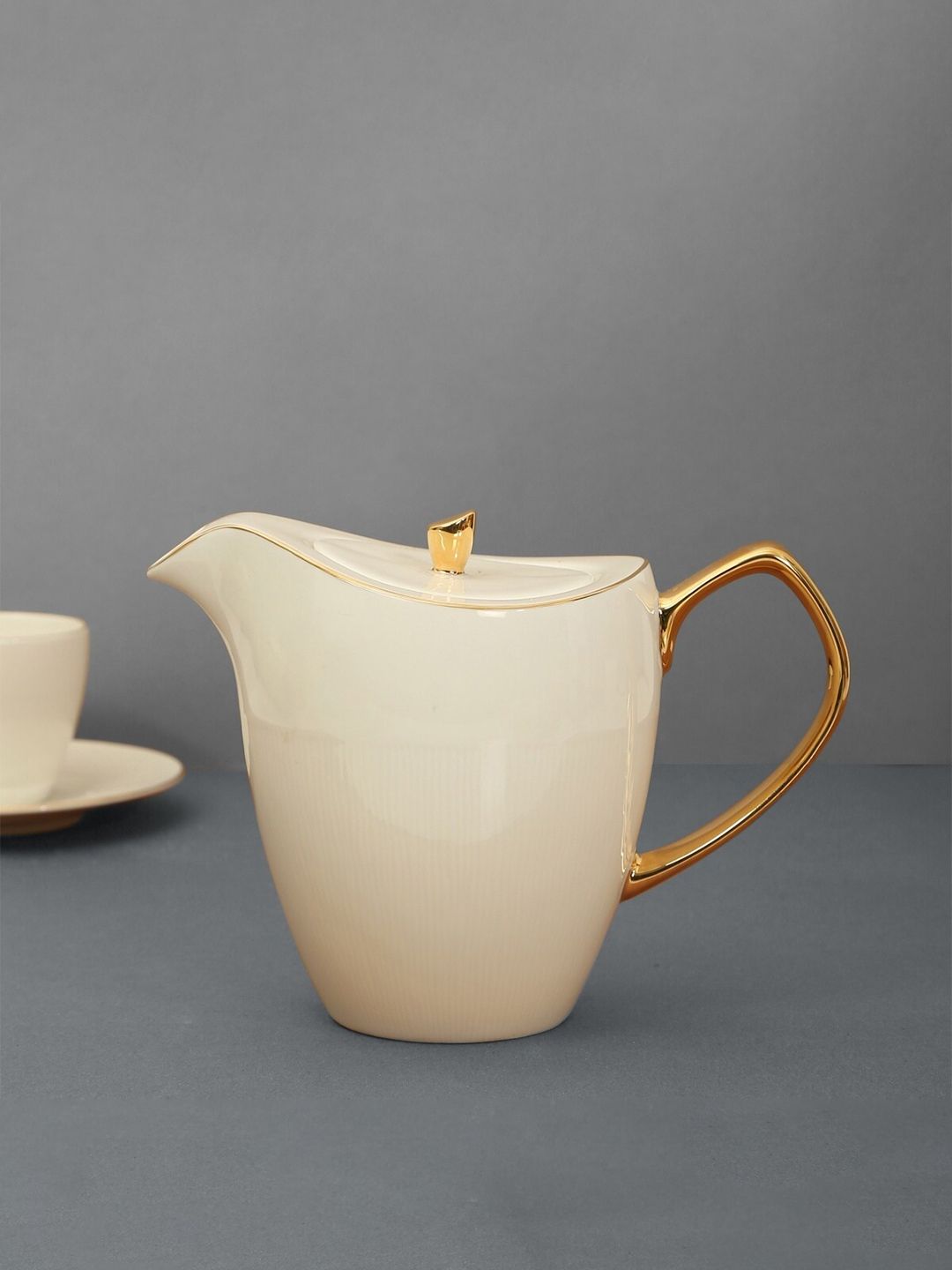 Home Centre Beige & Gold-Toned Solid Ceramic Glossy Tea Pot Price in India