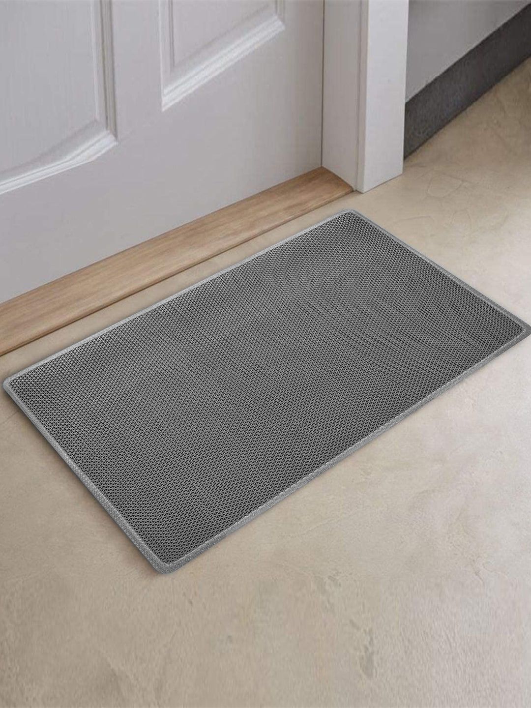 LIfeKrafts Grey Textured Floor Mat Price in India