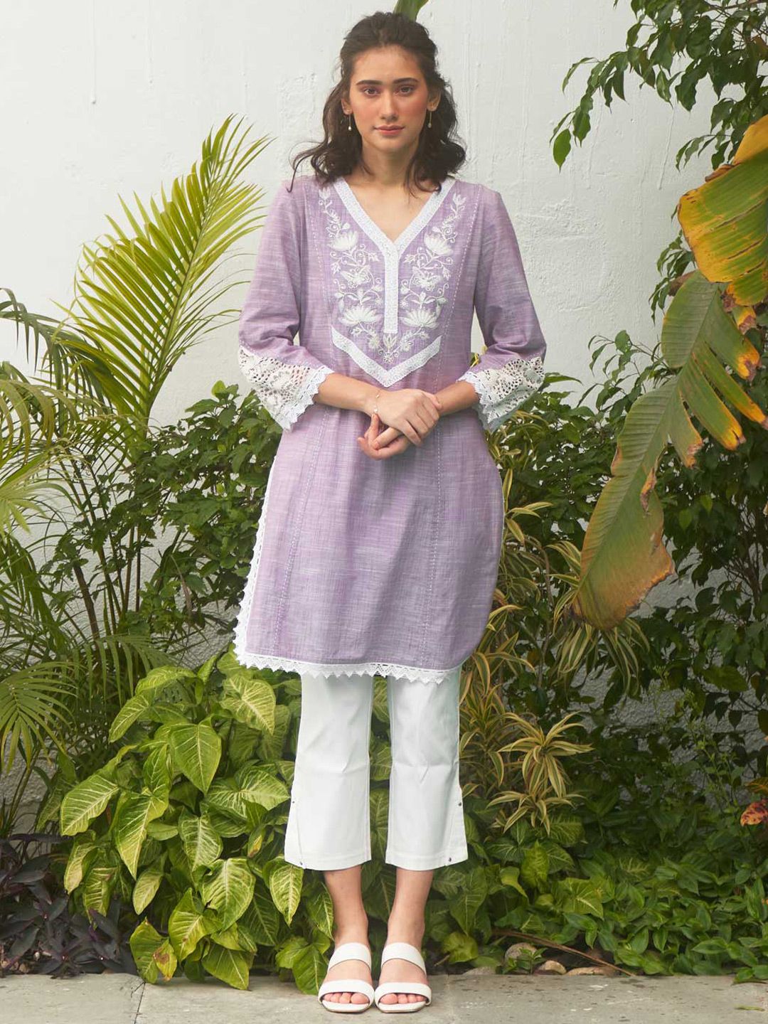 Lakshita Women Lavender & White Floral Embroidered Thread Work Floral Kurta Price in India
