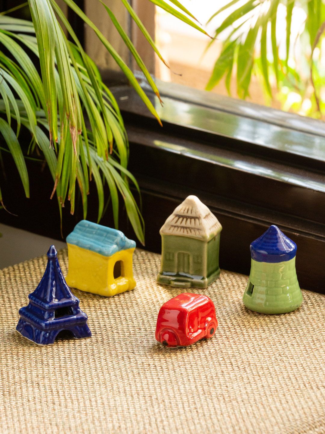 ExclusiveLane Set of 5 Navy Blue & Yellow Mini Neighbourhood Showpieces Price in India