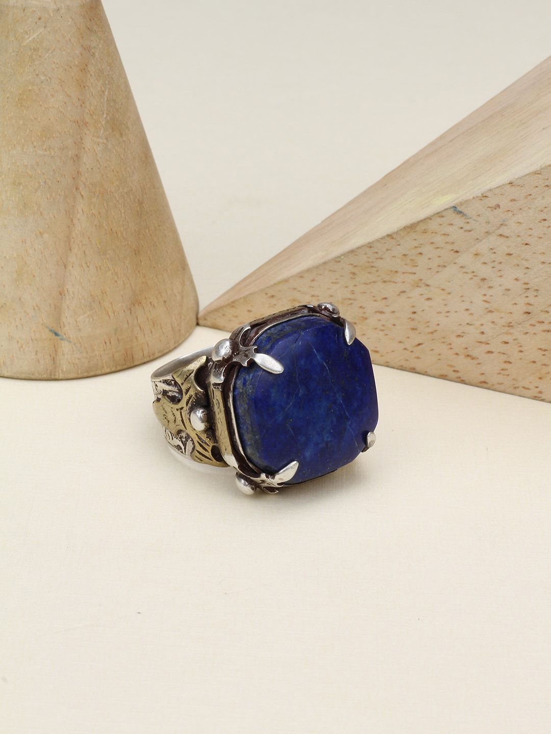 SANGEETA BOOCHRA Sterling Silver Gold-Toned Blue Onyx-Studded Finger Ring Price in India