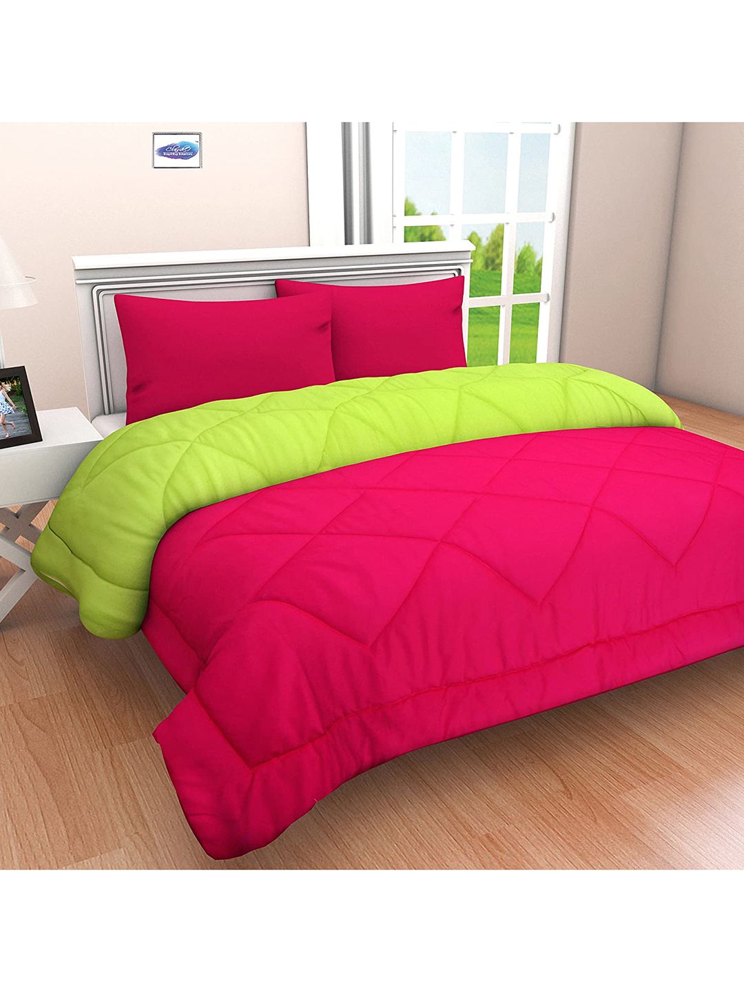Pum Pum Unisex Green & Red  AC Room 200 GSM Double Bed Comforter Price in India