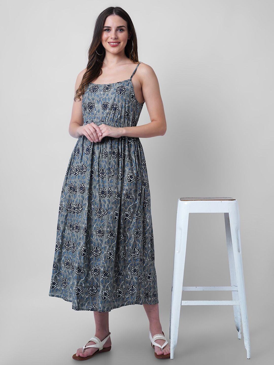 Mollar  Women Grey Floral  Fit and Flare A-Line Maxi  Dress Price in India