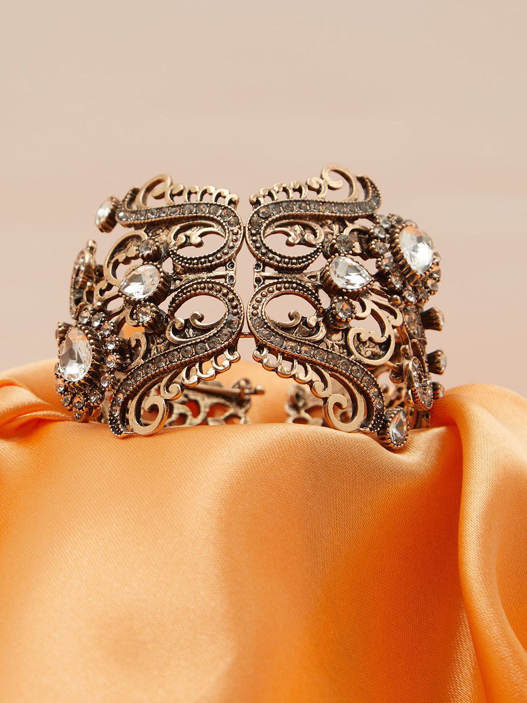 SOHI Women Brown  Designer  Stone  Bracelet Price in India