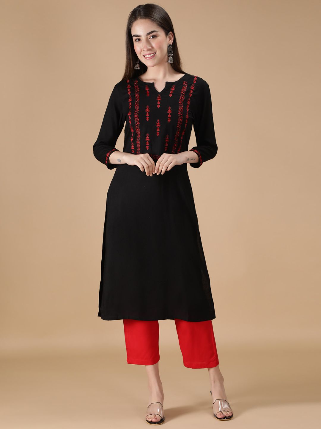 DESI WOMANIYA Women Black Thread Work Kurta Price in India