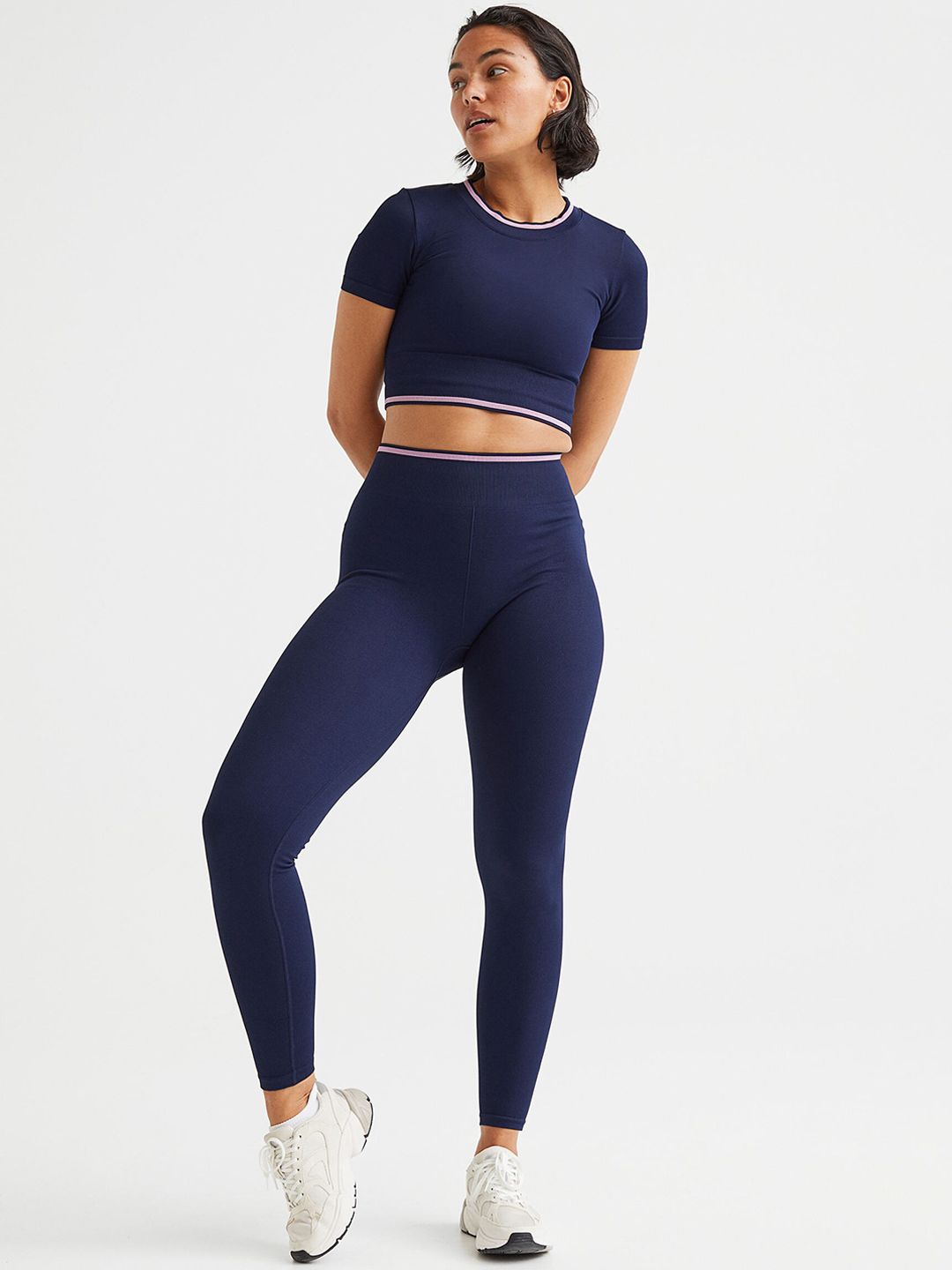 H&M Women Navy Blue Seamless Sports Tights Price in India