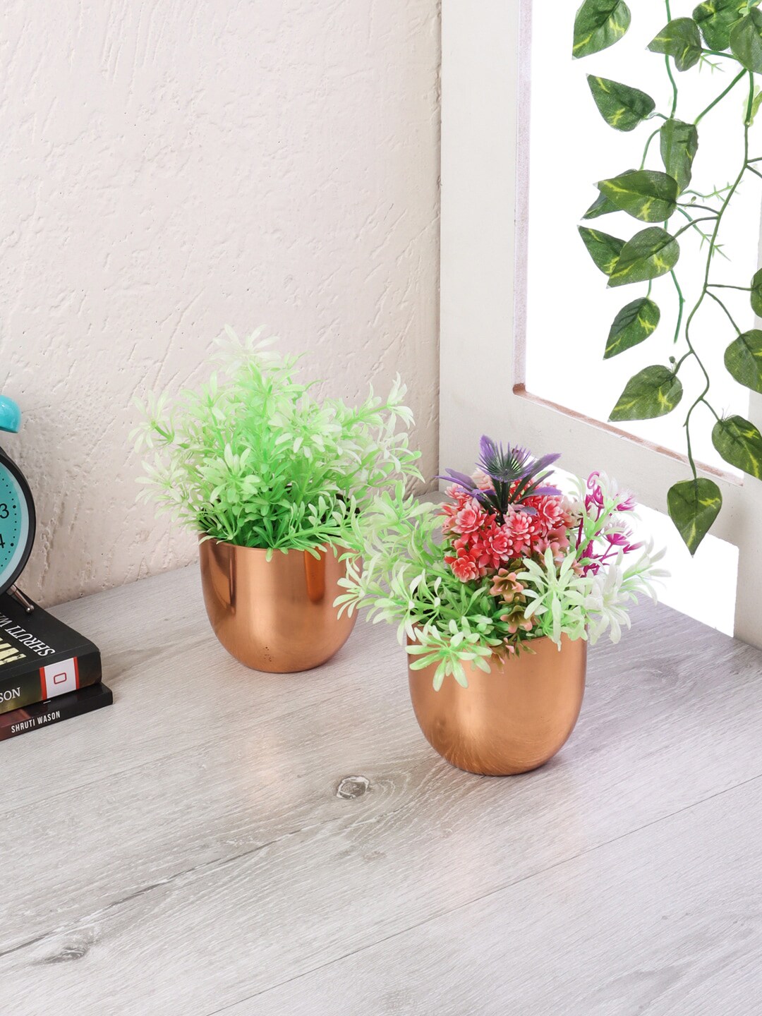 Amaya Decors Set of 2 Solid Copper Metal Planters Price in India
