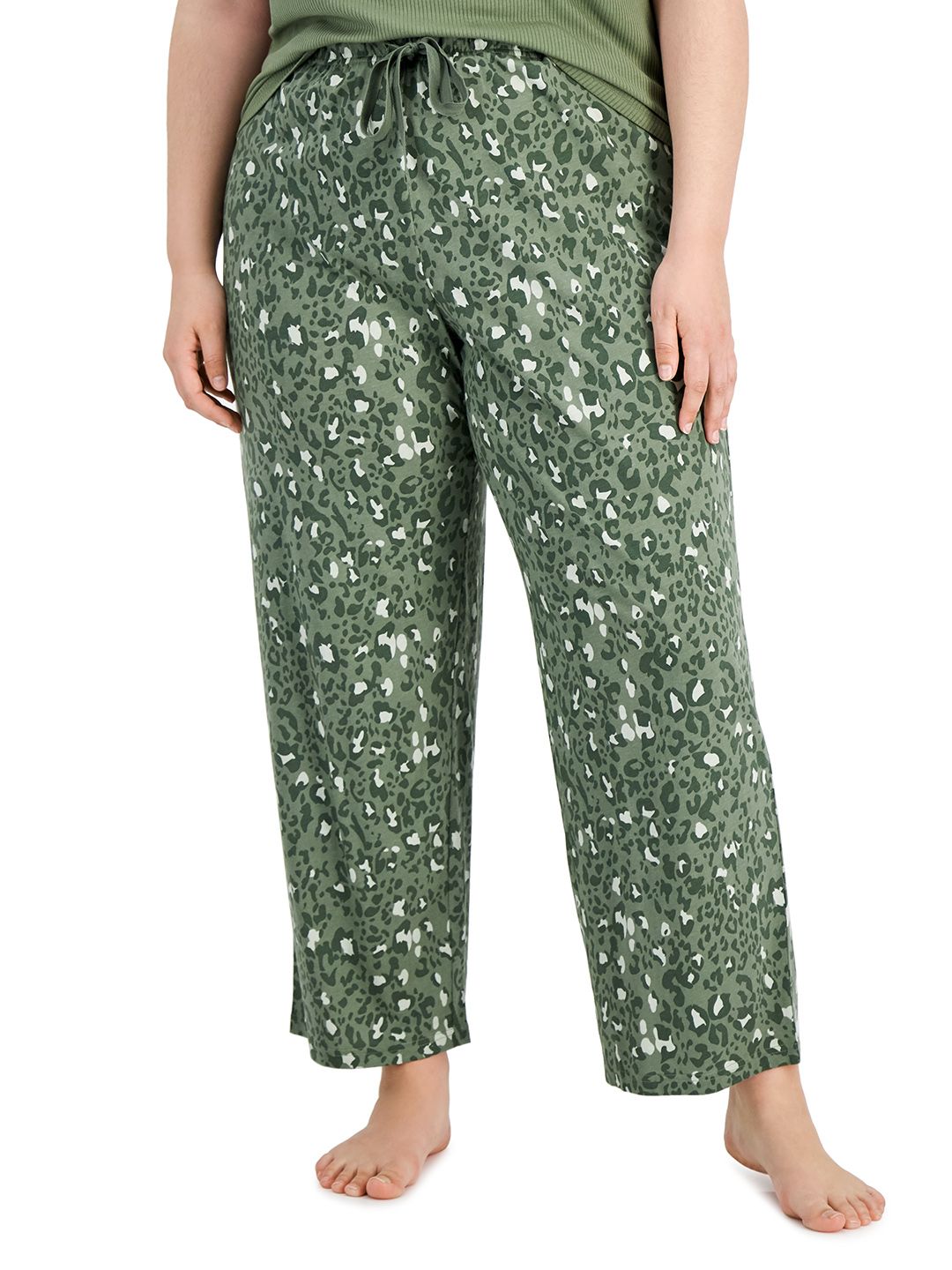 Macy's Jenni Women Plus Size Green & White Animal Printed Lounge Pants Price in India