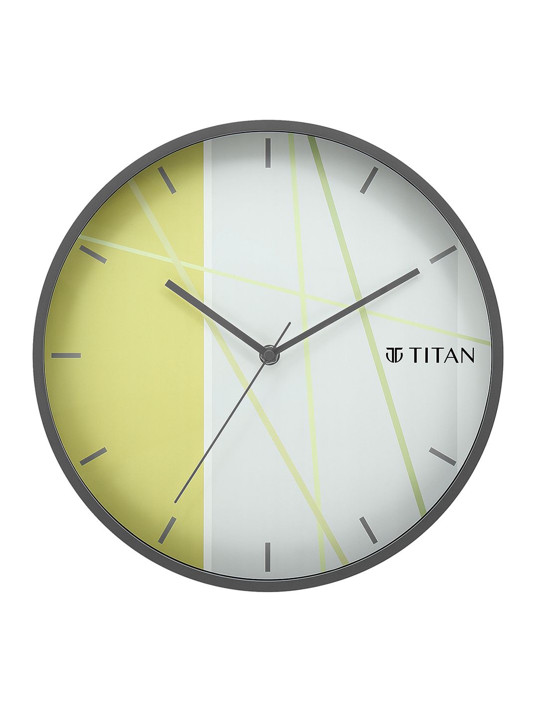Titan Black & White Printed Contemporary Wall Clock Price in India