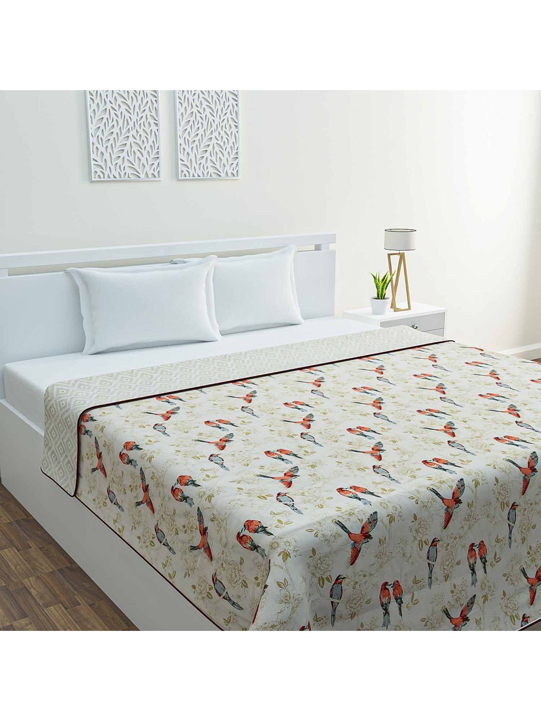 haus & kinder Red & Beige AC Room 300 GSM Single Bed Dohar Price in India