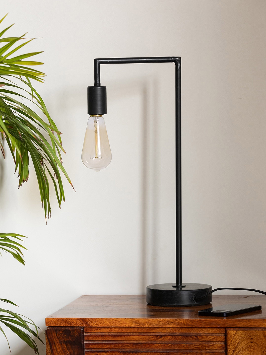 ExclusiveLane Black Solid Charles City Handcrafted Table Lamps With Marble Base Price in India
