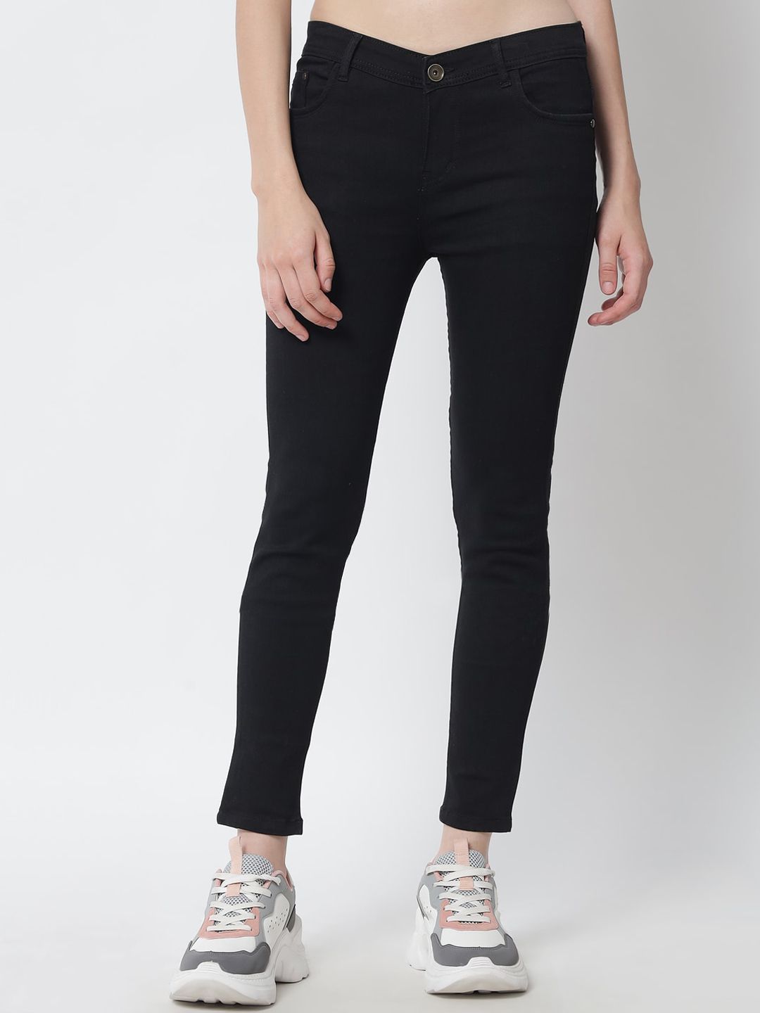 Q-rious Women Black Slim Fit Stretchable Jeans Price in India