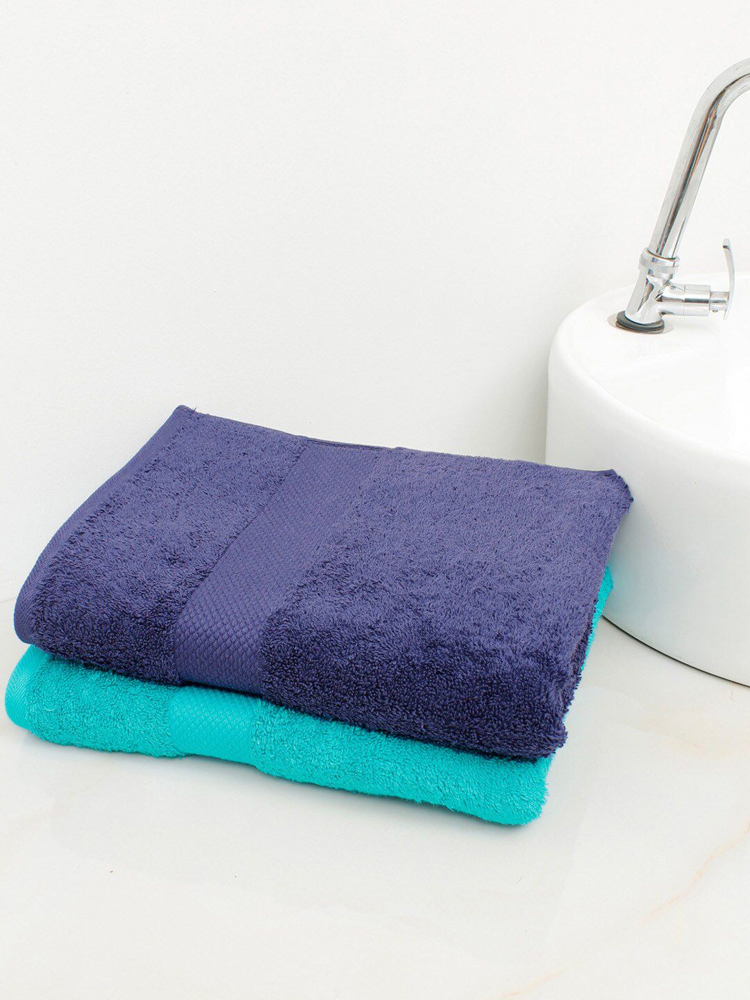 AVI Living Set Of 2 Turquoise Blue & Navy Blue Solid 500GSM Pure Cotton Bath Towels Price in India