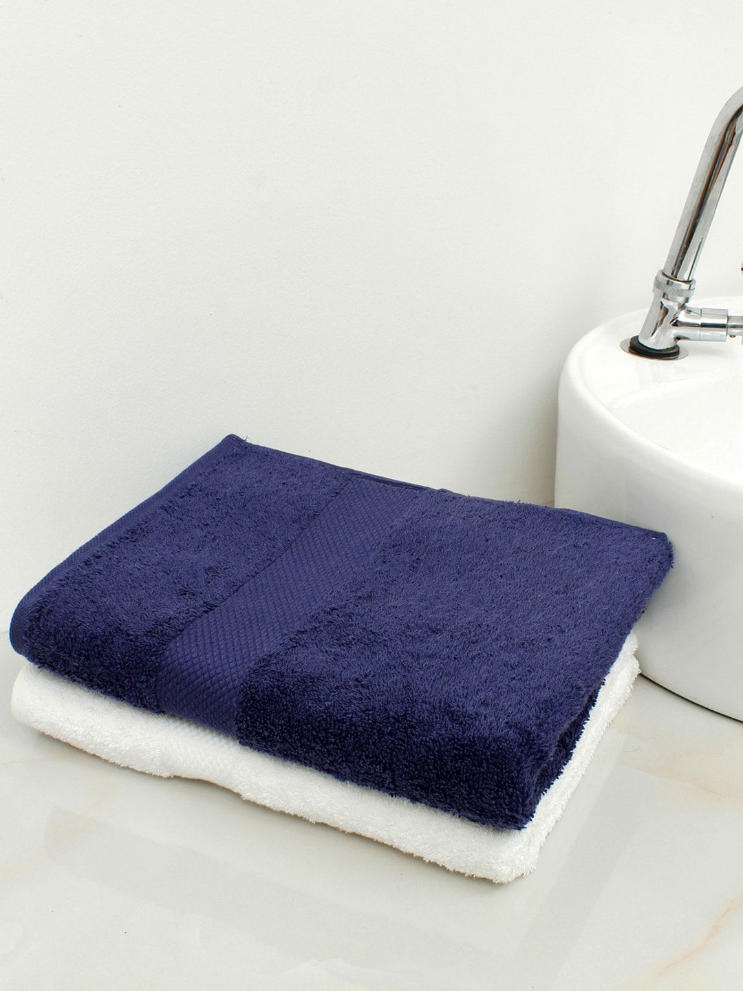 AVI Living Set Of 2 White & Navy Blue Solid 500 GSM Pure Cotton Bath Towels Price in India