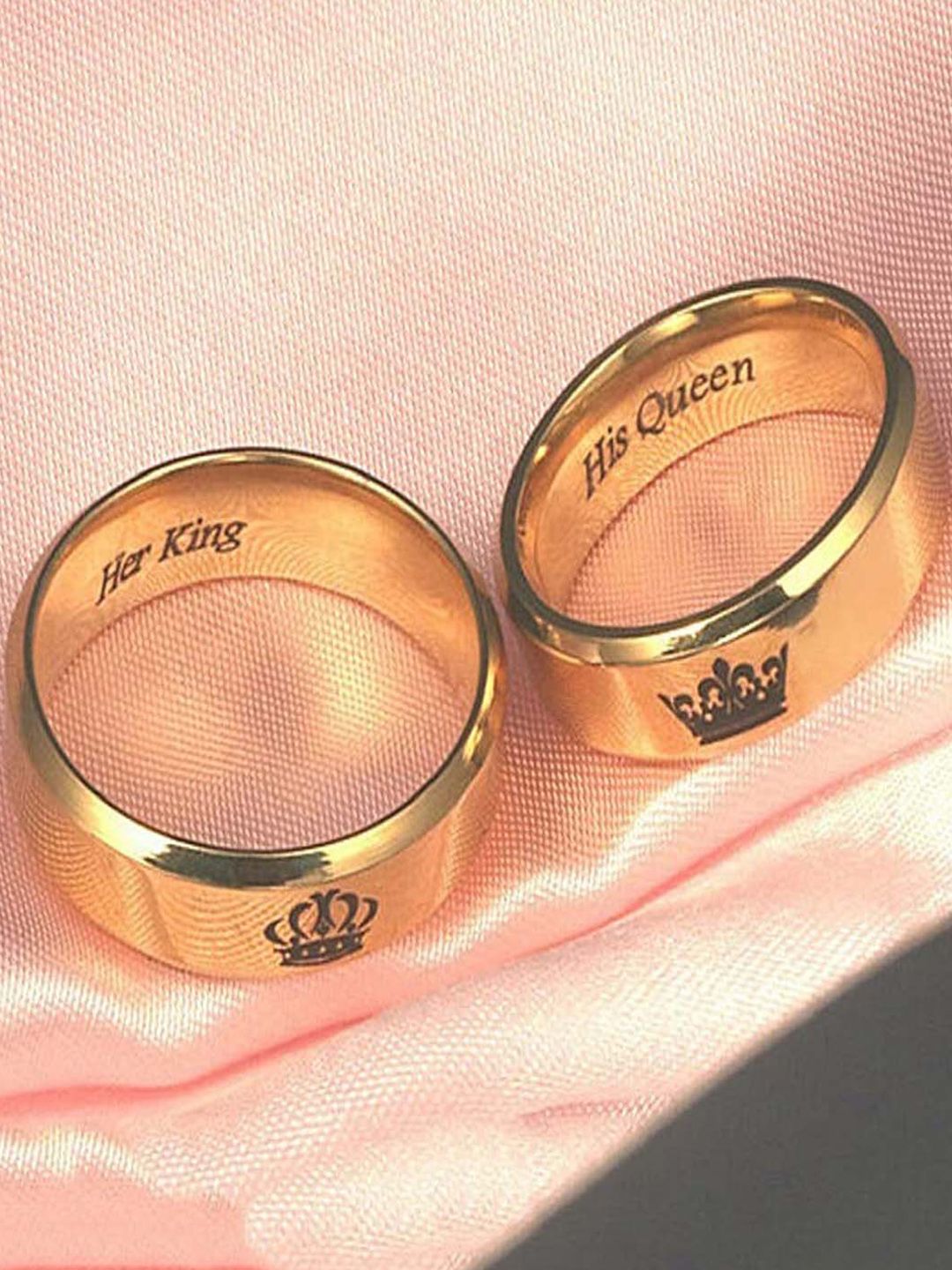 UNIVERSITY TRENDZ Pack Of 2 Gold-Plated Gold-Toned King/Queen Couple Finger Ring Price in India