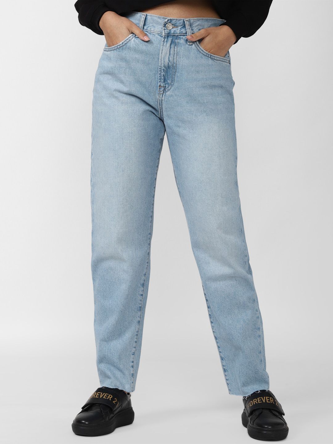 FOREVER 21 Women Blue Heavy Fade Jeans Price in India