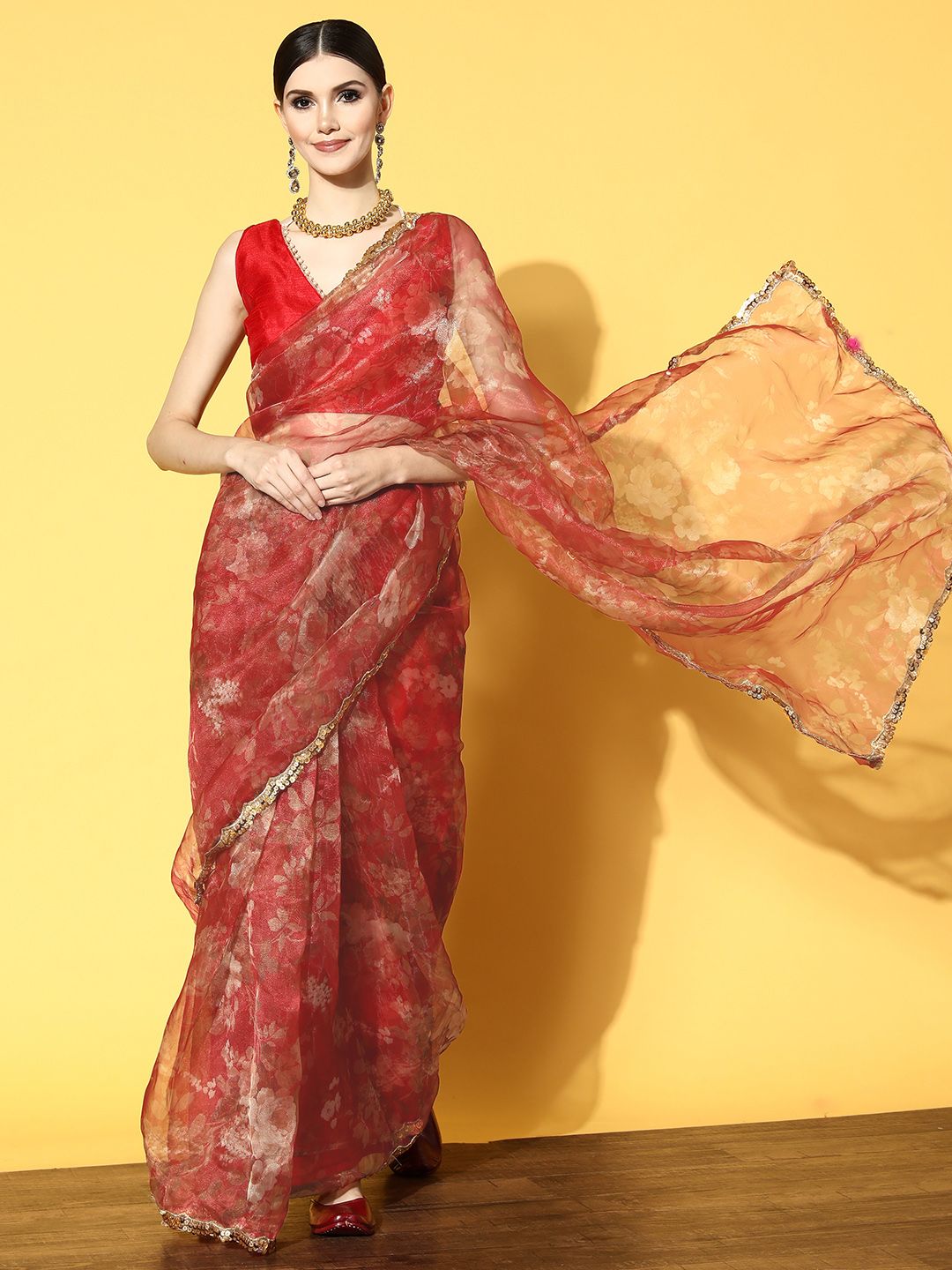 Tikhi Imli Red Floral Sequinned Organza Saree Price in India