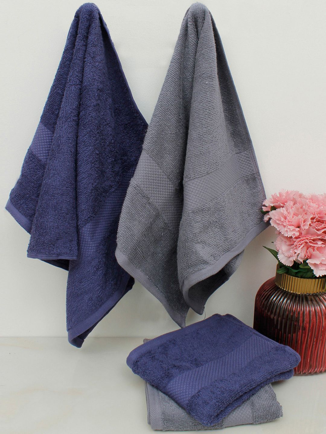 AVI Living Set Of 4 Solid 500GSM Pure Cotton Hand Towels Price in India