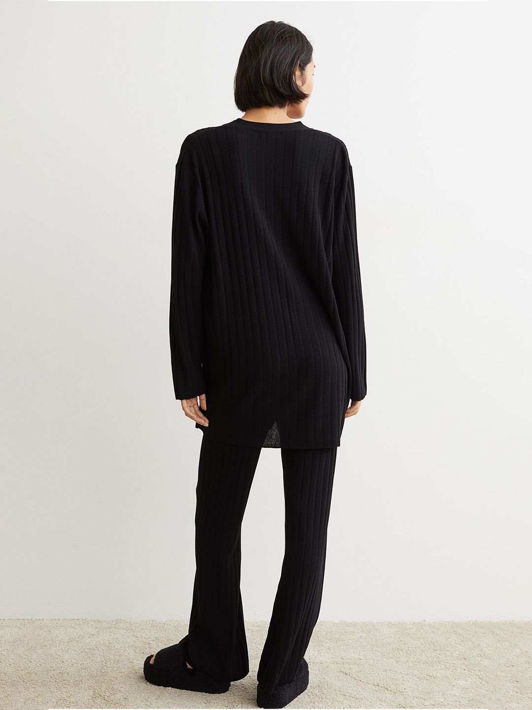 H&M Women Black Solid Long Cardigan Price in India