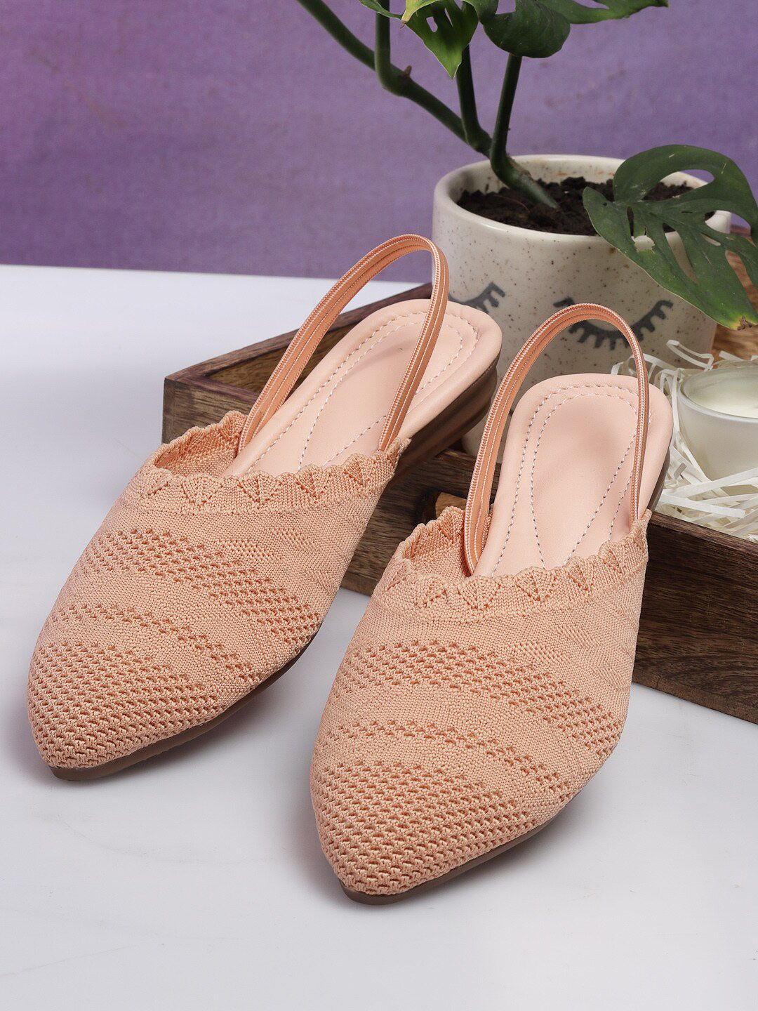 AROOM Women Cream-Coloured Flats