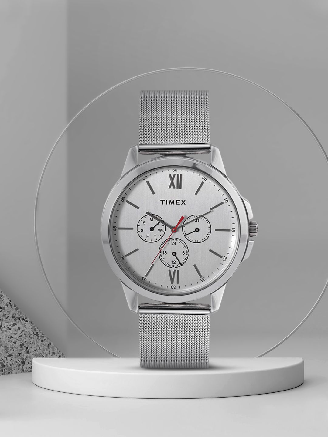 Timex Men Silver-Toned Dial & Silver Toned Bracelet Style Analogue Watch TWEG165SMU03